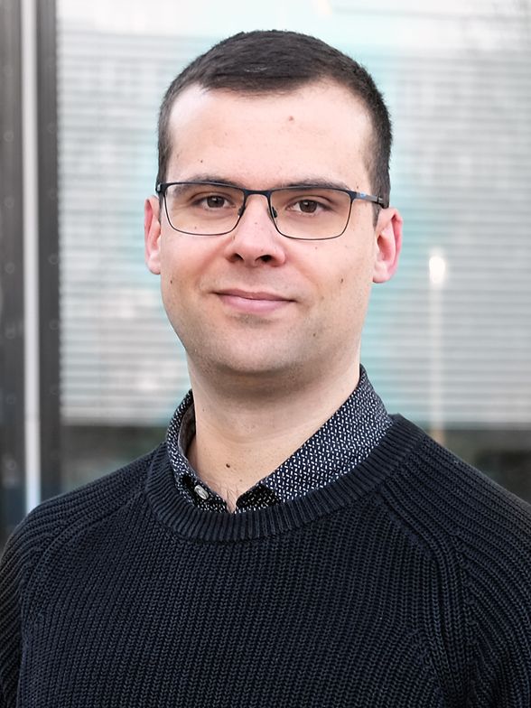 Dr. Fabian Fahl